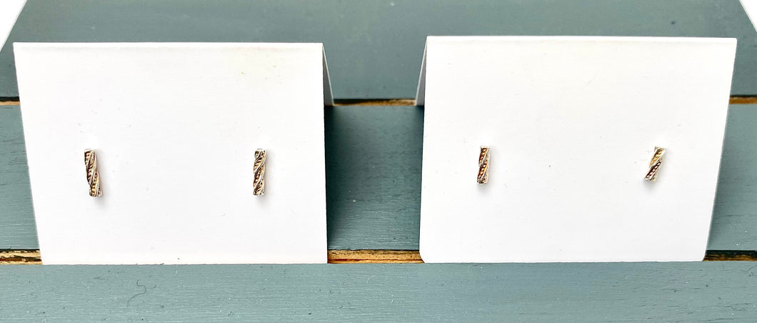 Sterling Silver Twisted & Grain Bar Stud Earrings.